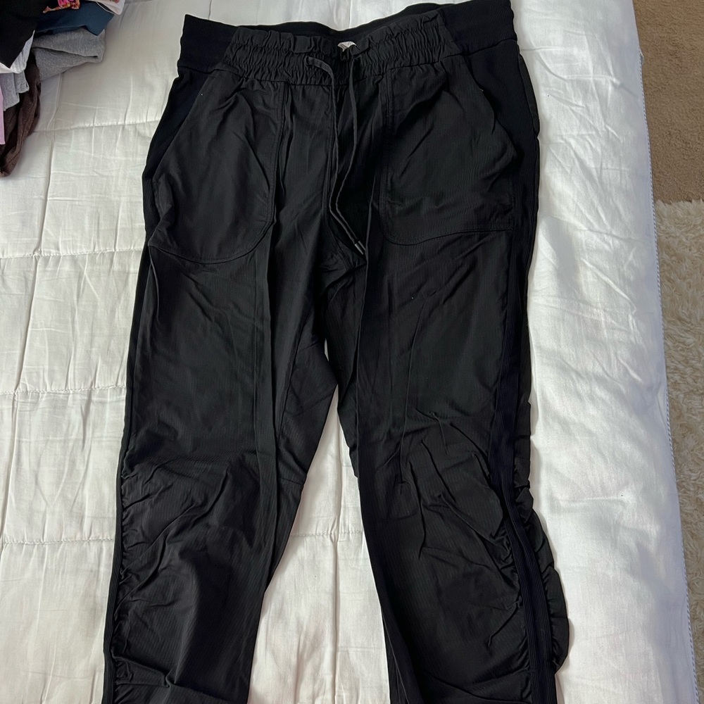 Lululemon joggers